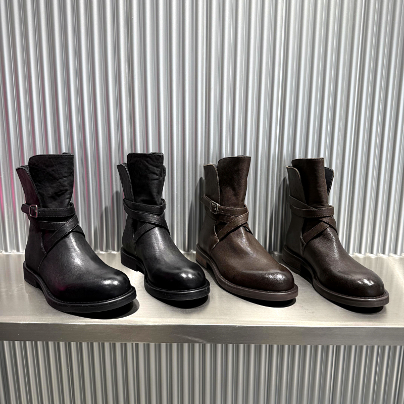 乐魔马丁靴女真皮低跟短靴