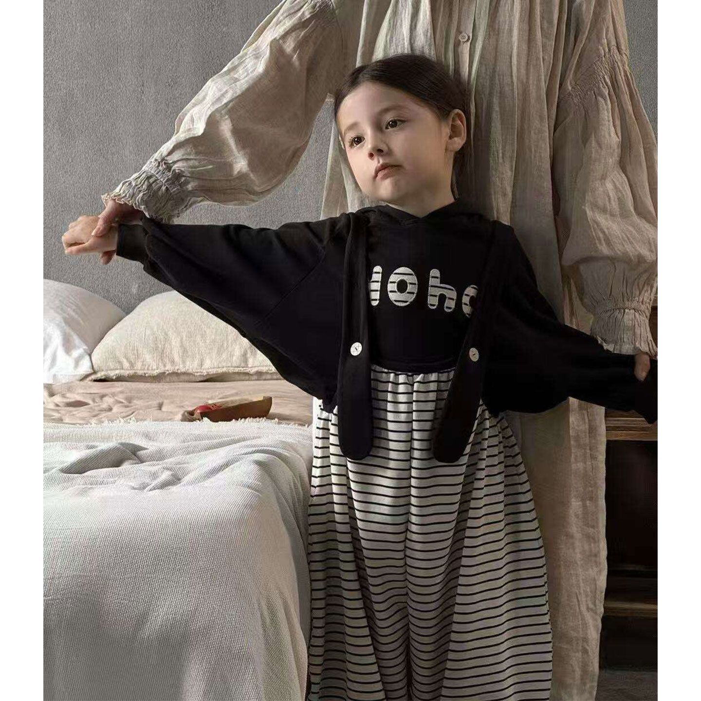 韩系童装男童女童裤子秋装2025新款洋气儿童条纹背带裤休闲阔腿裤