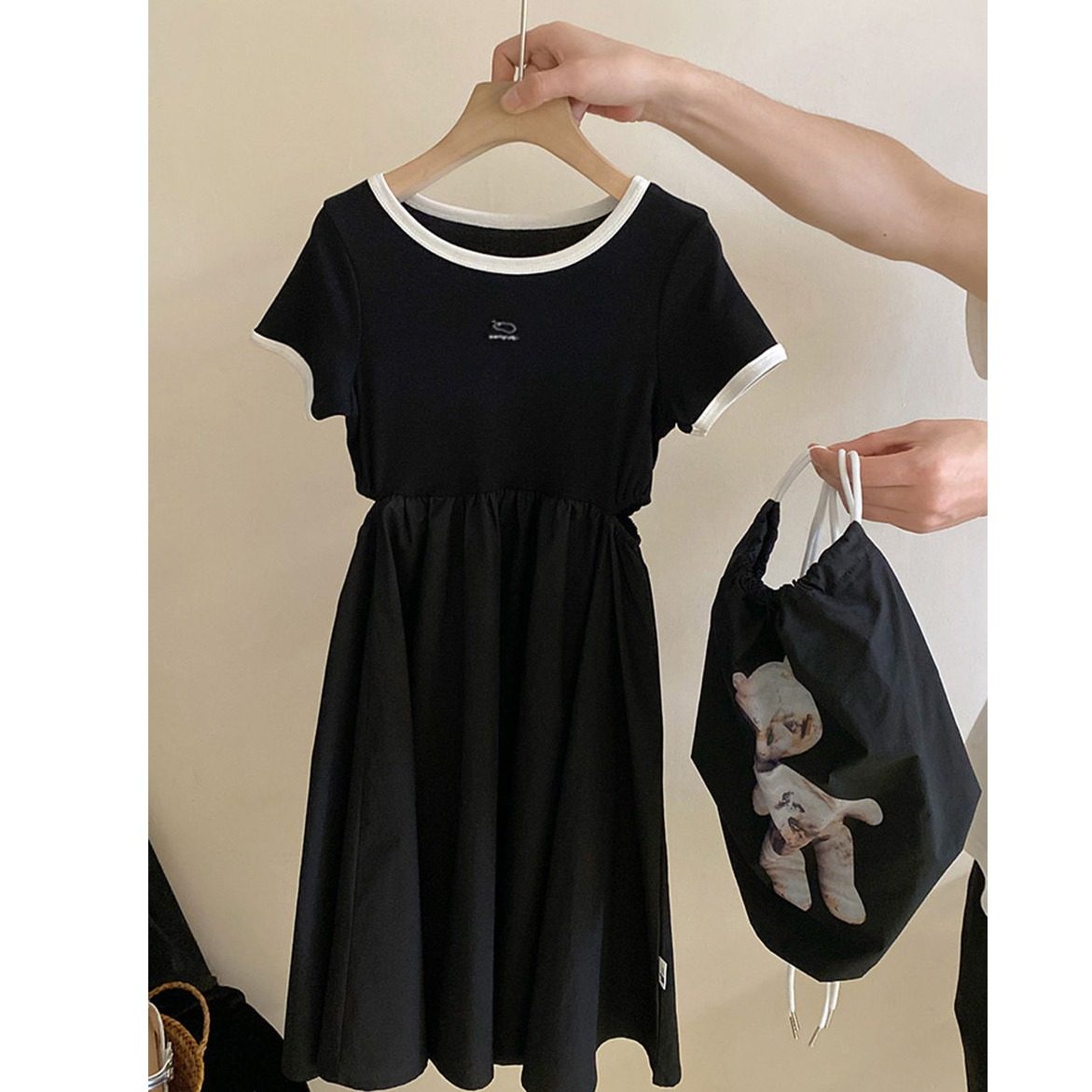 女童夏季黑色连衣裙新款韩版拼接赫本2025长裙洋气儿童收腰裙子潮,童装/婴儿装/亲子装,连衣裙,淘宝优惠券,粉丝福利购,淘宝优惠卷