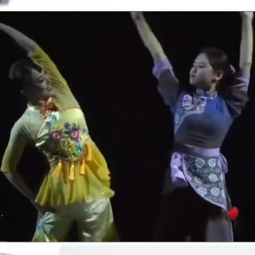 姥姥的饺饼筒民族舞舞蹈服