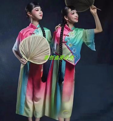 细雨屋前中国风古典舞女童演出服