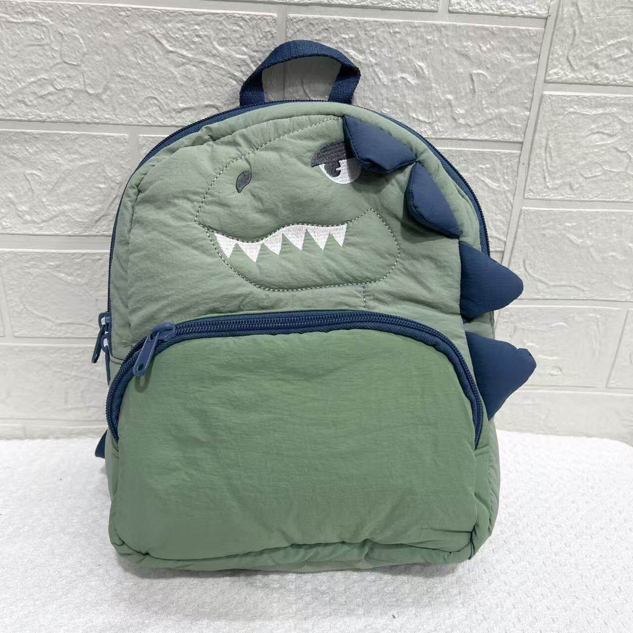 外贸尾货原单H*可爱卡通恐龙夹棉双肩背包轻便旅行收纳包小书包,箱包皮具/热销女包/男包,双肩背包,淘宝优惠券,粉丝福利购,淘宝优惠卷