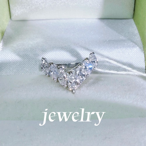 【马眼V排】 D1.045ct  4.81g  Pt900  中古戒指