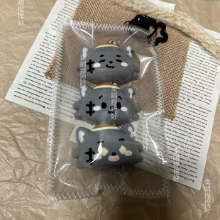 灰大狼三连鼻嘎捏捏乐慢回弹食品级硅胶解压超软礼物摆件女生生日