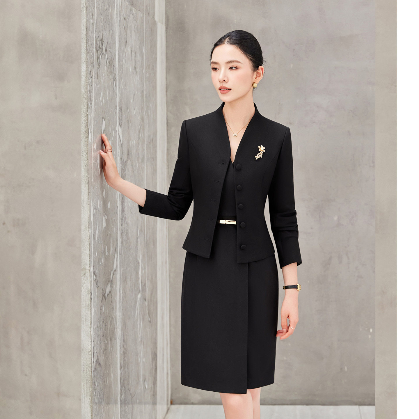 职业长袖西装套装女前台客服图片