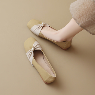 鞋子2026新款今年流行爆款粗跟玛夏天配裙子的鞋绝美不累脚小跟鞋