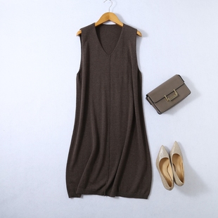 新品 针织连衣裙绢丝羊绒混纺V领背心裙春秋过膝毛衣大码 中长裙