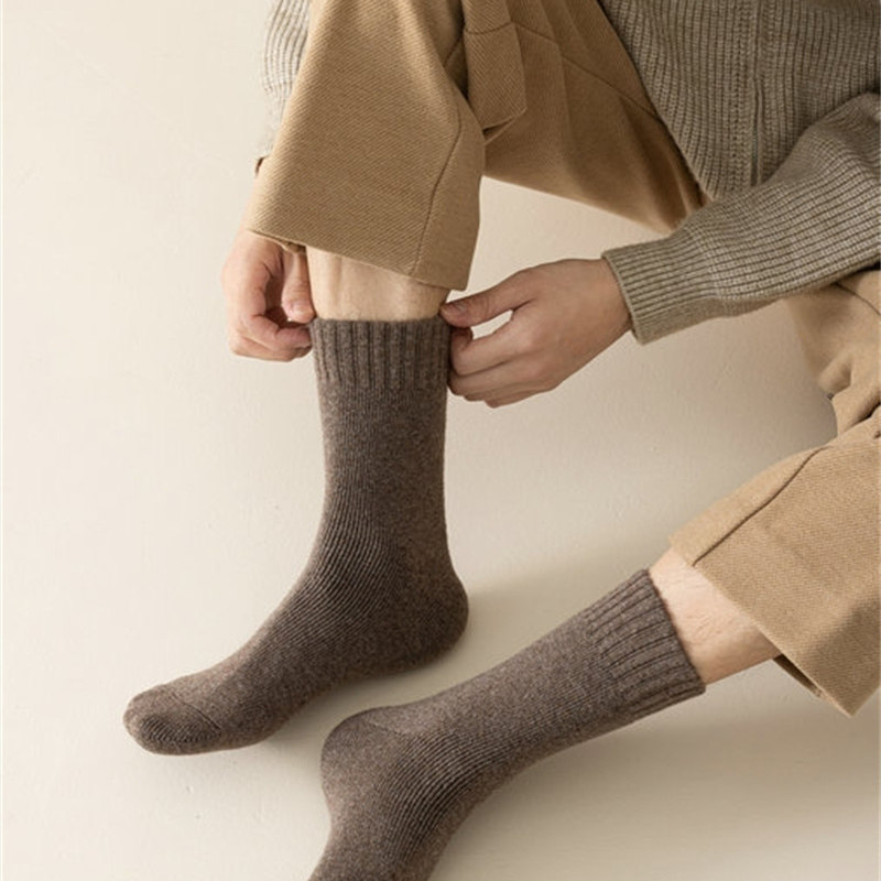 新品男士纯色羊毛袜冬季加厚羊毛袜子毛圈中筒袜柔软好穿保暖袜