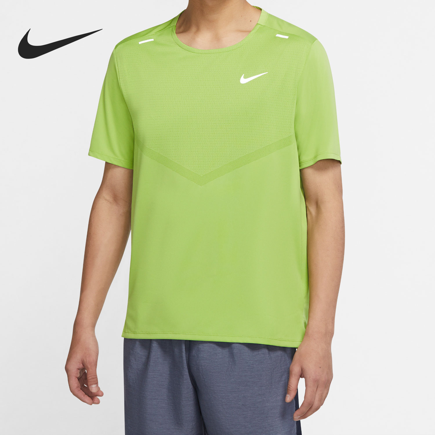 Nike耐克春夏新款男子运动速干透气简约短袖T恤CZ9185-332