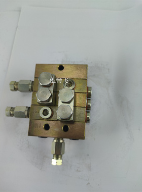 黄油分配器中联黄油分配器1000型递进式分配器片式 一进2出