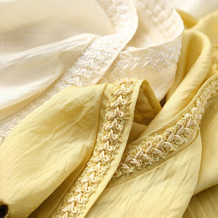 衬衫 淘么淘 优雅气质 丝滑醋酸系带收腰编织刺绣交叉V领长袖 新款