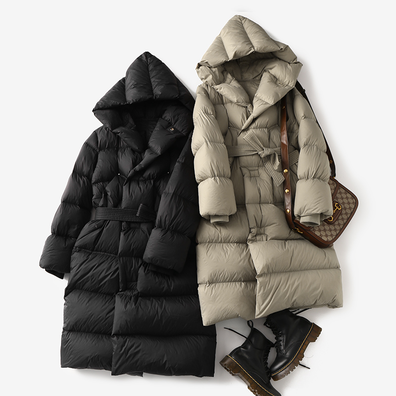 白鹅绒轻盈中长款直筒羽绒服