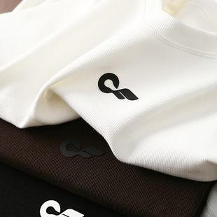 淘么淘 小众皮贴布圆领正肩修身 显瘦弹力短袖 上衣T恤 简约不简单