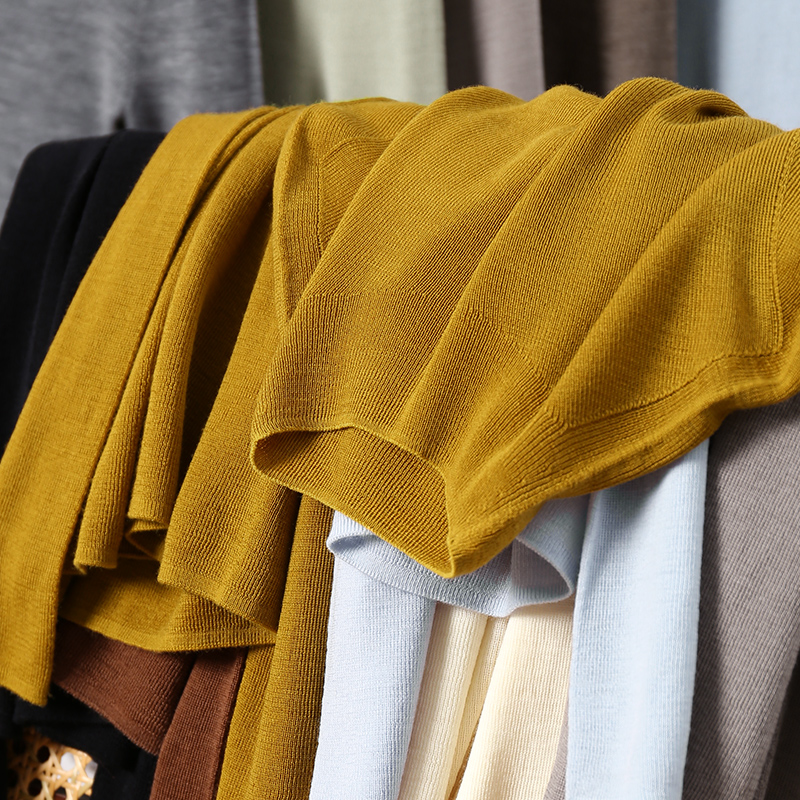 淘么淘 无骨缝 · 扬子纱绵羊毛一体成型修身圆领/半高领针织衫女