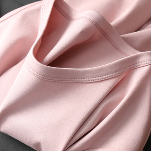 淘么淘 休闲百搭纯色基础后金属扣圆领短袖 T恤女新款 小众设计感