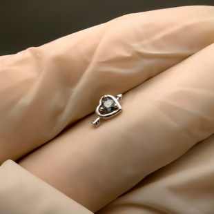 灰色钻爱心替换钻头一箭穿心耳骨钉唇钉埋钉内螺纹通用穿刺替换钻