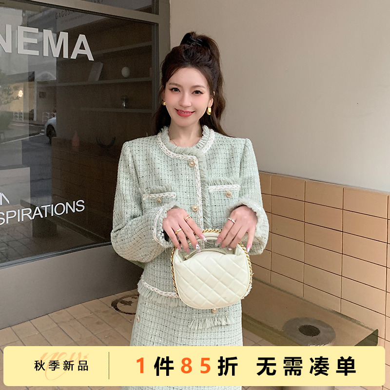 五季家胖mm时尚套装2023年新款气质显瘦秋装小众小香风外套半身裙