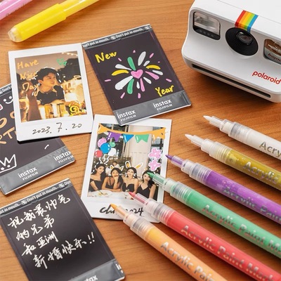 拍立得相纸黑卡涂鸦笔专用丙烯马克笔油性防水速干相纸相册签字笔