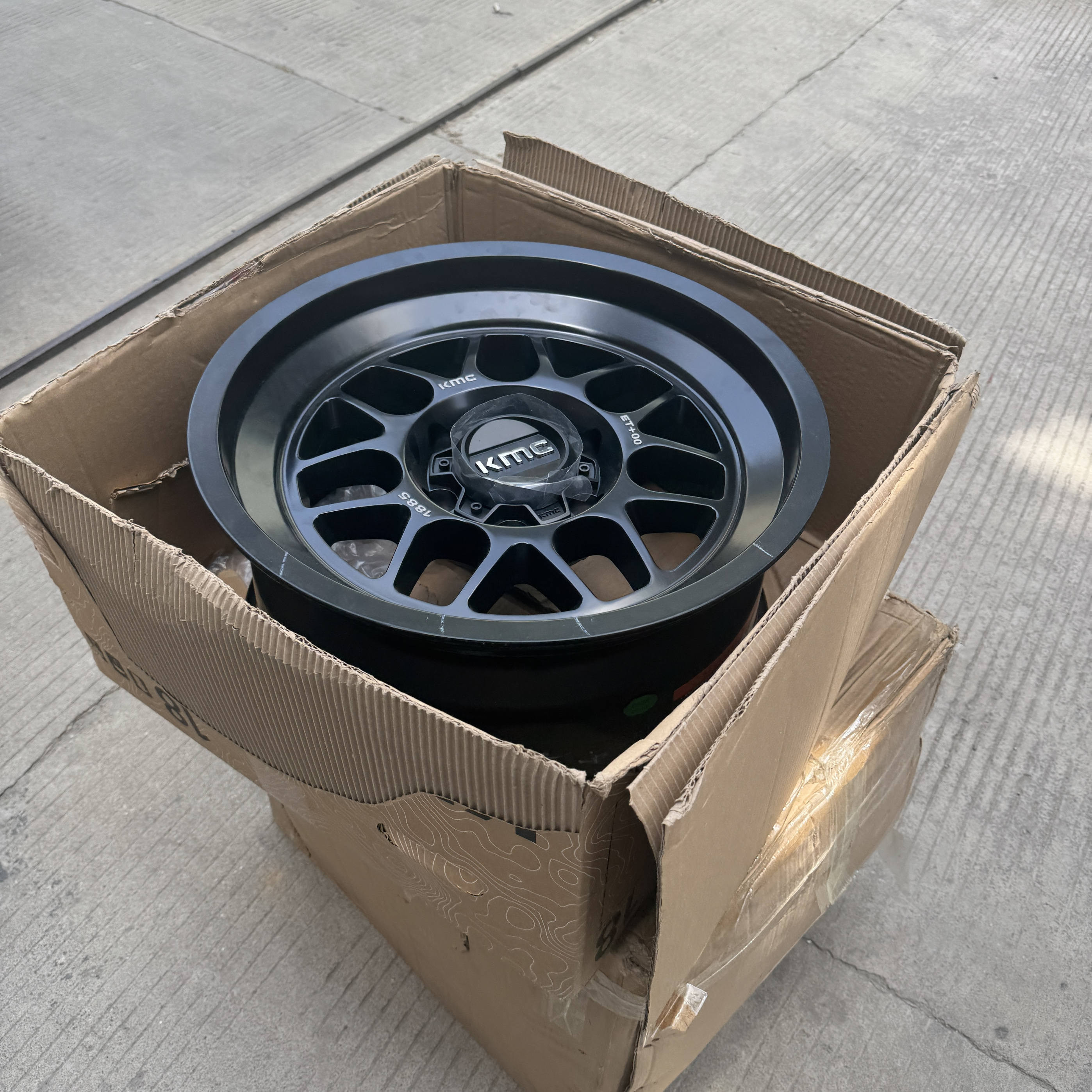 坦克19寸轮毂原装 仅一个 手快有