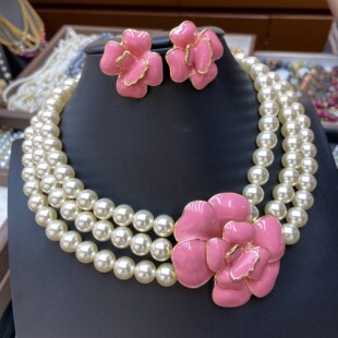 粉色山茶花多层珍珠颈链项链滴油珐琅彩花朵耳钉耳饰锁骨链套装女