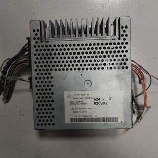 梅赛德斯S300S350S500级原装 820 221 纯拆音响功放零件号A