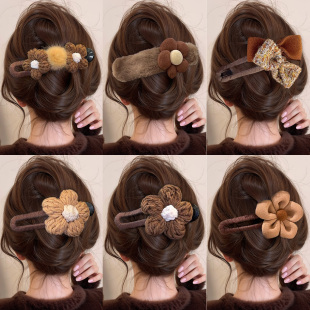 奶咖色花朵鸭嘴夹大号发夹后脑勺盘发抓夹女2025新款 秋冬毛绒头饰