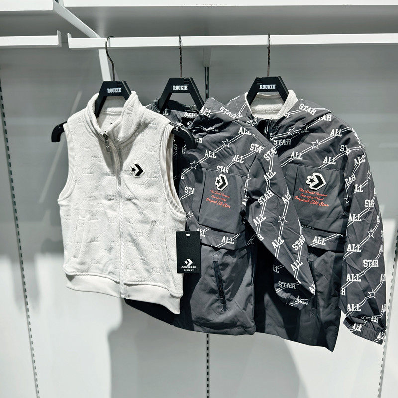 匡威童装男童秋冬款两件套防风衣防水满印夹克连帽外套 CV2432469