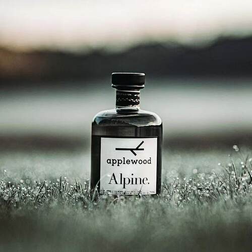 APPLEWOODALPINE苹果木高山金酒