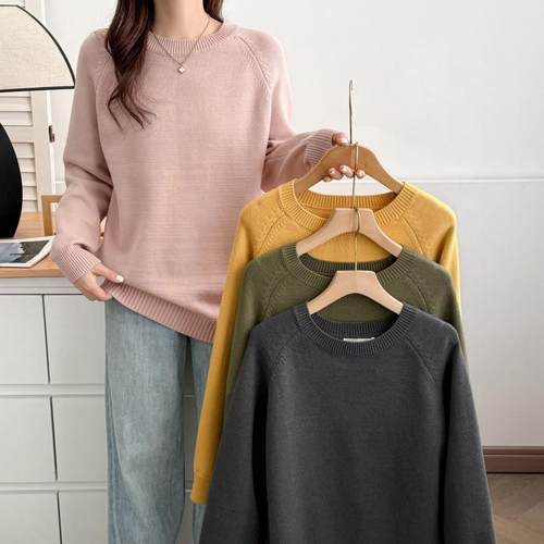 大码圆领套头纯色针织衫