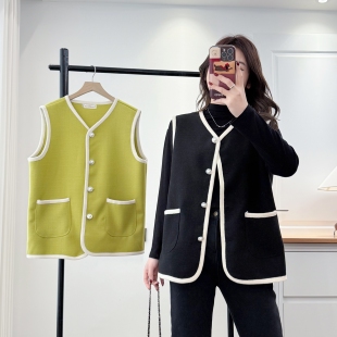 春装小香风V领纽扣马甲女撞色滚边坎肩大码显瘦叠穿背心上衣女