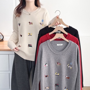 大码冬装新款卡通刺绣趣味小狗圆领针织衫女宽松减龄毛衣休闲上衣