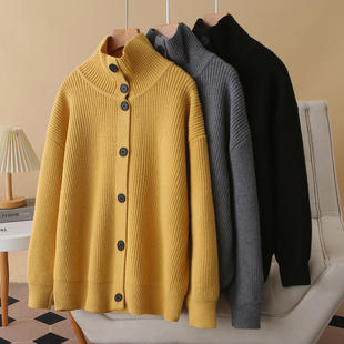 大码冬装新款慵懒风高领纽扣针织开衫胖mm百搭高级感纯色毛衣外套