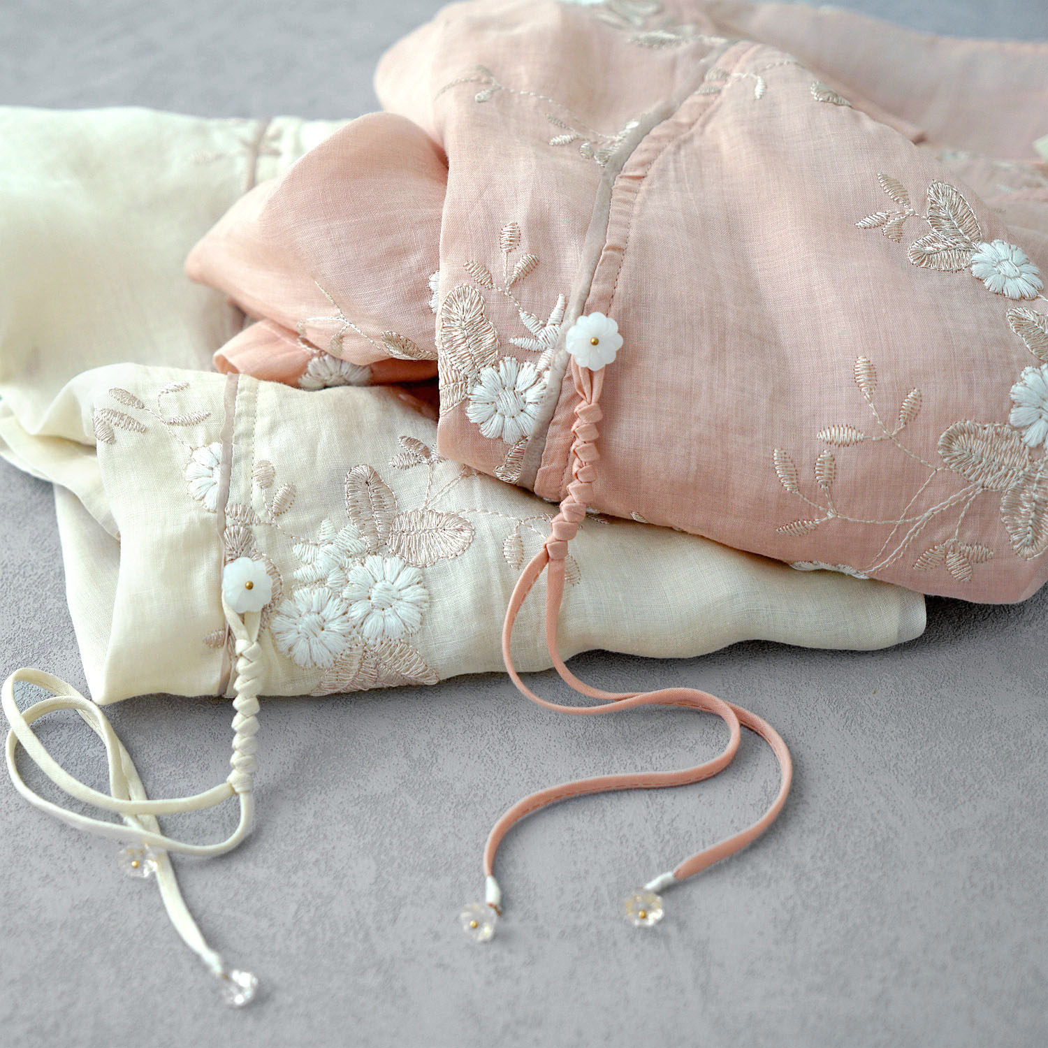 特夏季森系女装苎麻七分袖衬衫精致刺绣中式上衣宽松舒适套头罩衫