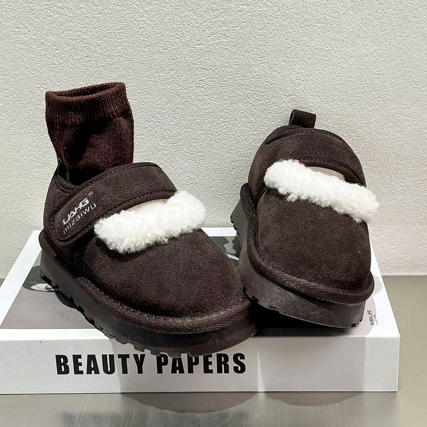 儿童雪地靴2025新款冬季防滑短靴