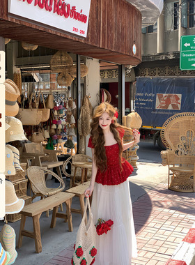 领10元券【草莓糖霜】法式方领收腰 红色花花波点小飞袖蓬蓬上衣