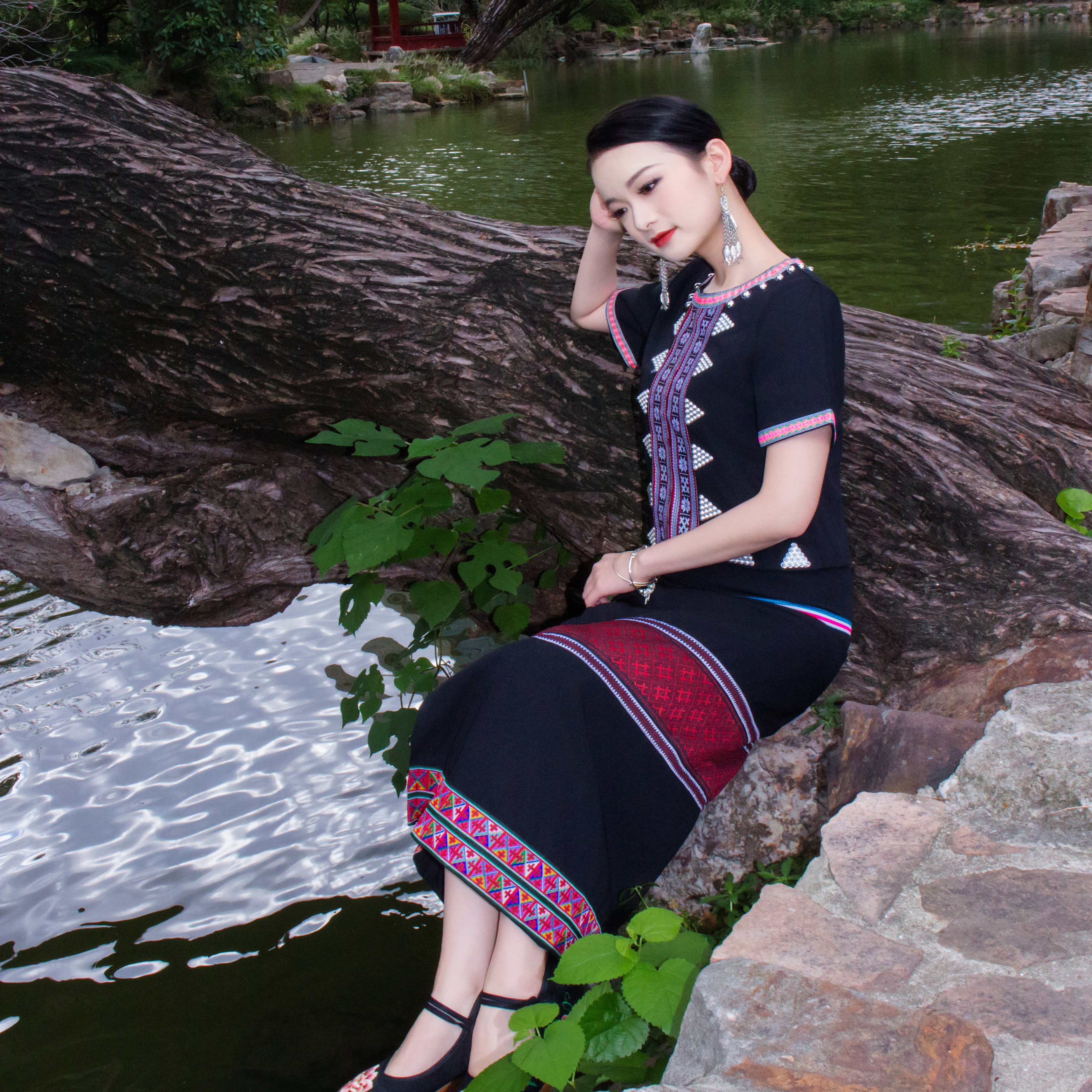 佤族服装2件套 民族少数民族节日活动服装配饰演出服装舞蹈日常装,女装/女士精品,民族服装/舞台装,淘宝优惠券,粉丝福利购,淘宝优惠卷