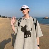 浅灰色