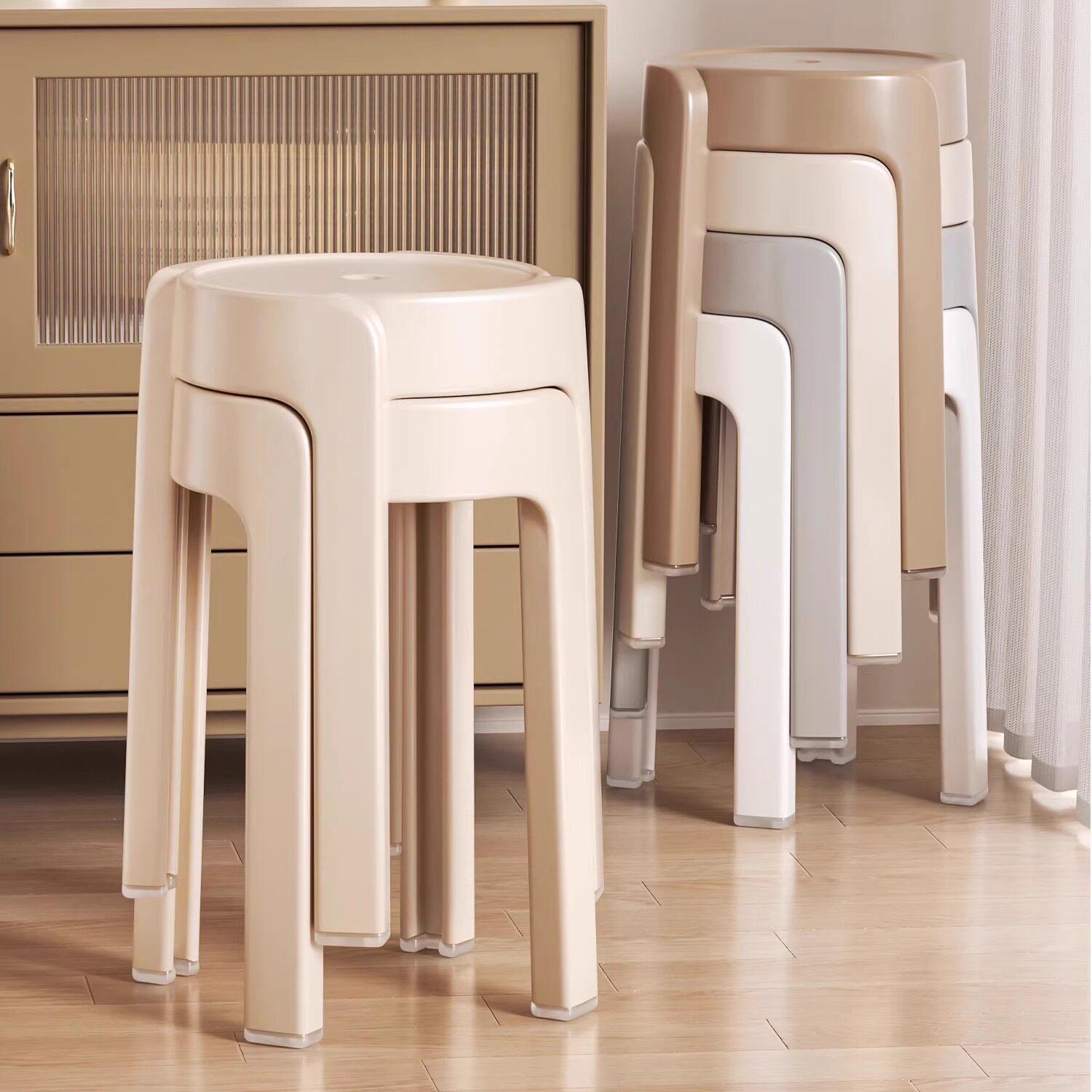 日本塑料凳子可叠放家用加厚结实耐用餐厅餐桌圆凳椅子轻奢高级感