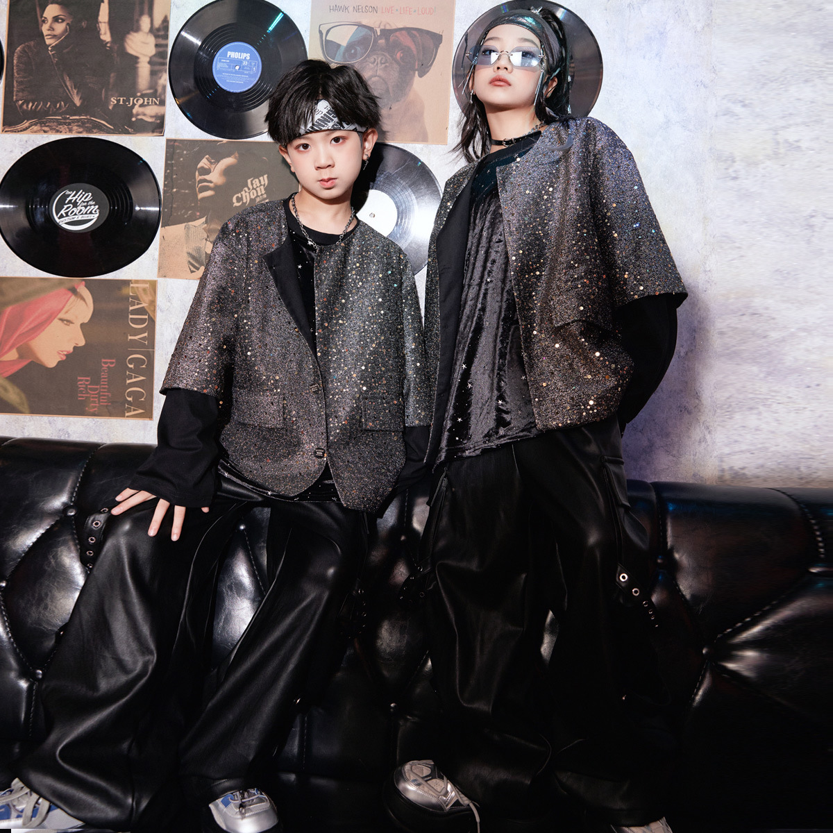 儿童演出服酷帅舞台亮片架子鼓表演服男童街舞潮服女童hiphop走秀