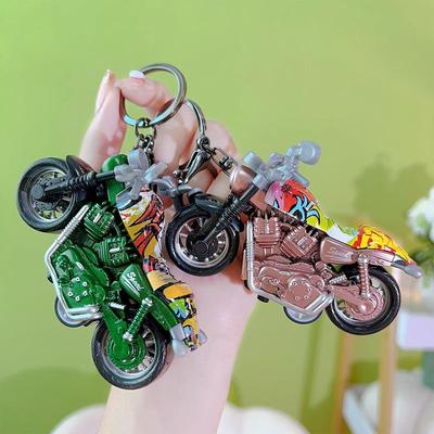 创意卡通合金摩托车玩具男生汽车钥匙扣书包挂件高级感小礼品