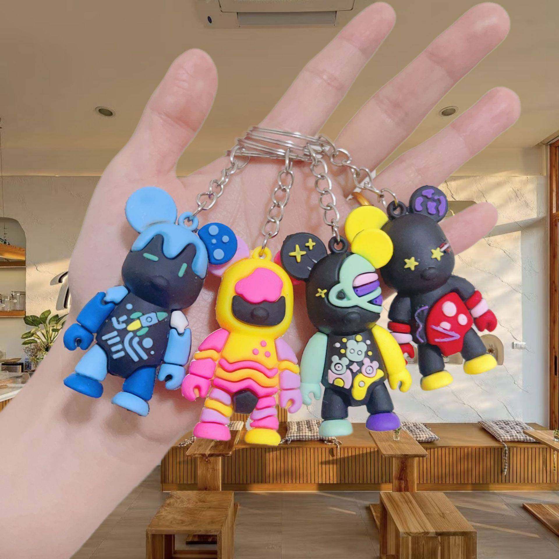 创意卡通炫彩星空太空暴走熊公仔钥匙扣包挂件学生礼品摆件挂配件