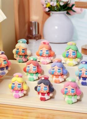 植绒护士哭娃萌粒公仔 diy钥匙扣挂件桌面小摆件潮玩盲盒配件