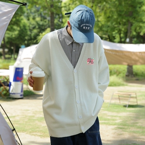 MK5571P78开衫男针织衫秋冬加厚白色V领毛衣宽松日系慵懒复古休闲图片