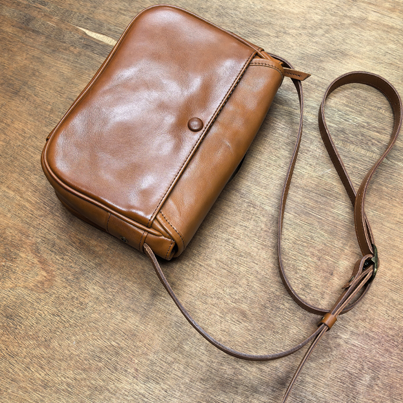 图巴客复古真皮邮差包