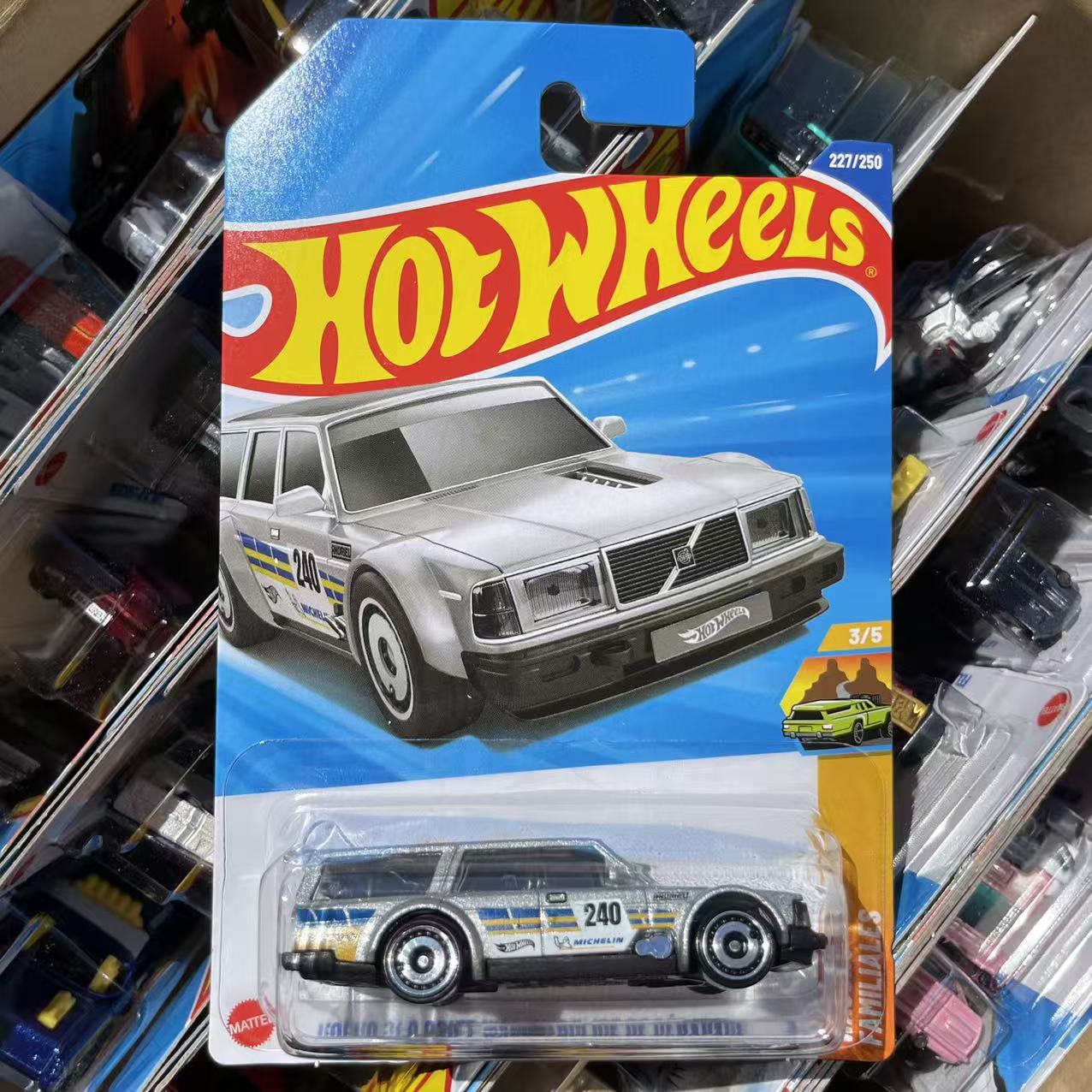 227#2025N 风火轮HOTWHEELS VOLVO 240 DRIFT WAGON 沃尔沃旅行车
