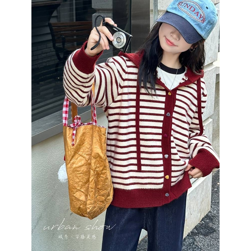 专柜品牌女童毛衣外套秋装加厚洋气时尚初中学生女生开衫条纹针织