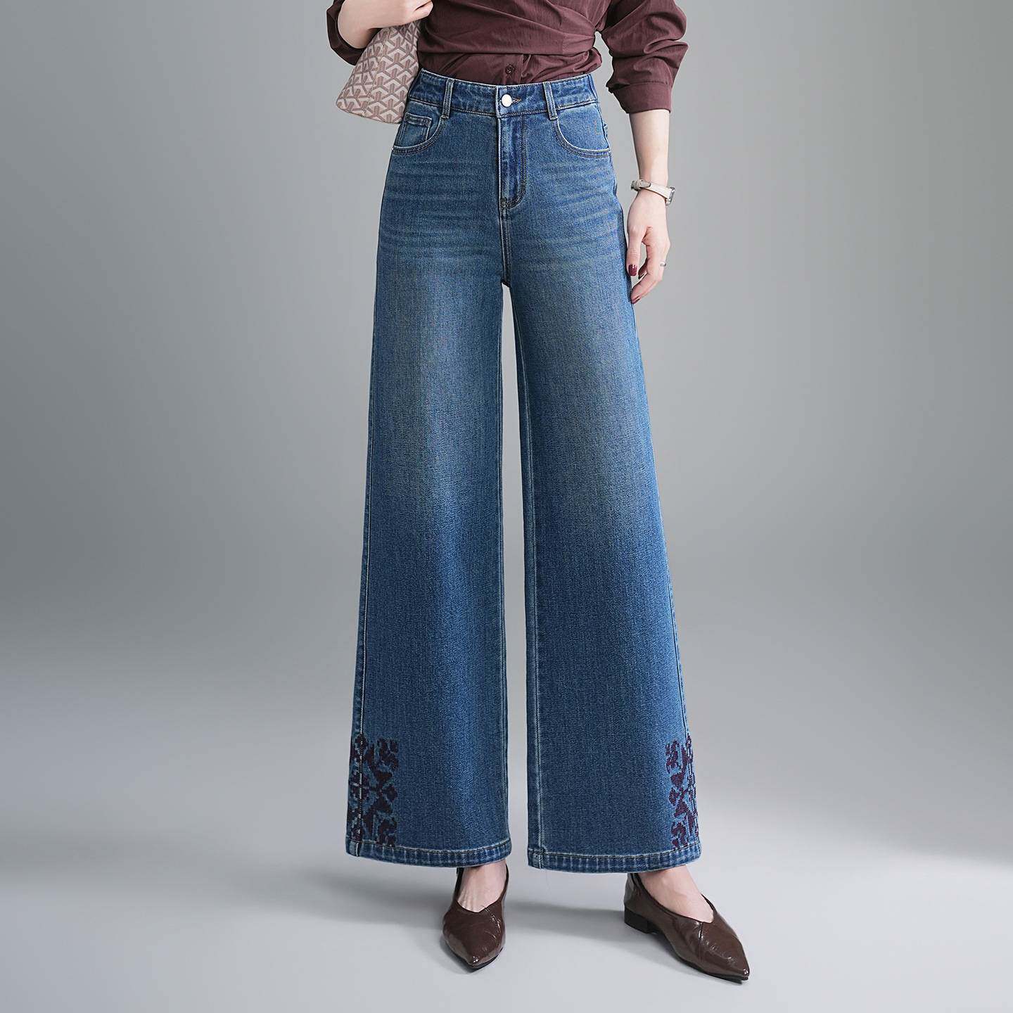 专柜品牌刺绣花边九分牛仔裤女2026春夏蓝色时尚百搭宽松直筒阔腿
