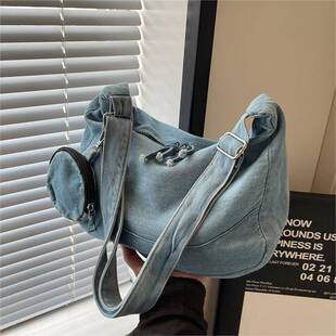 专柜品牌大容量牛仔布包包女新款夏季休闲小众通勤包高级感百搭斜