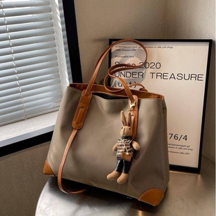 专柜品牌跨境超火牛津布大容量托特包女式新款撞色休闲百搭单肩腋