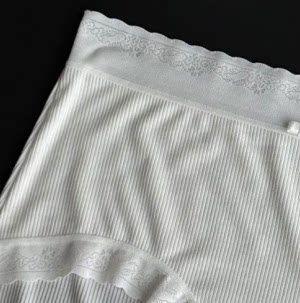 【老客入！】5-7天发 女士 4条装 法式轻奢蕾丝竖纹内裤 SZLZ590